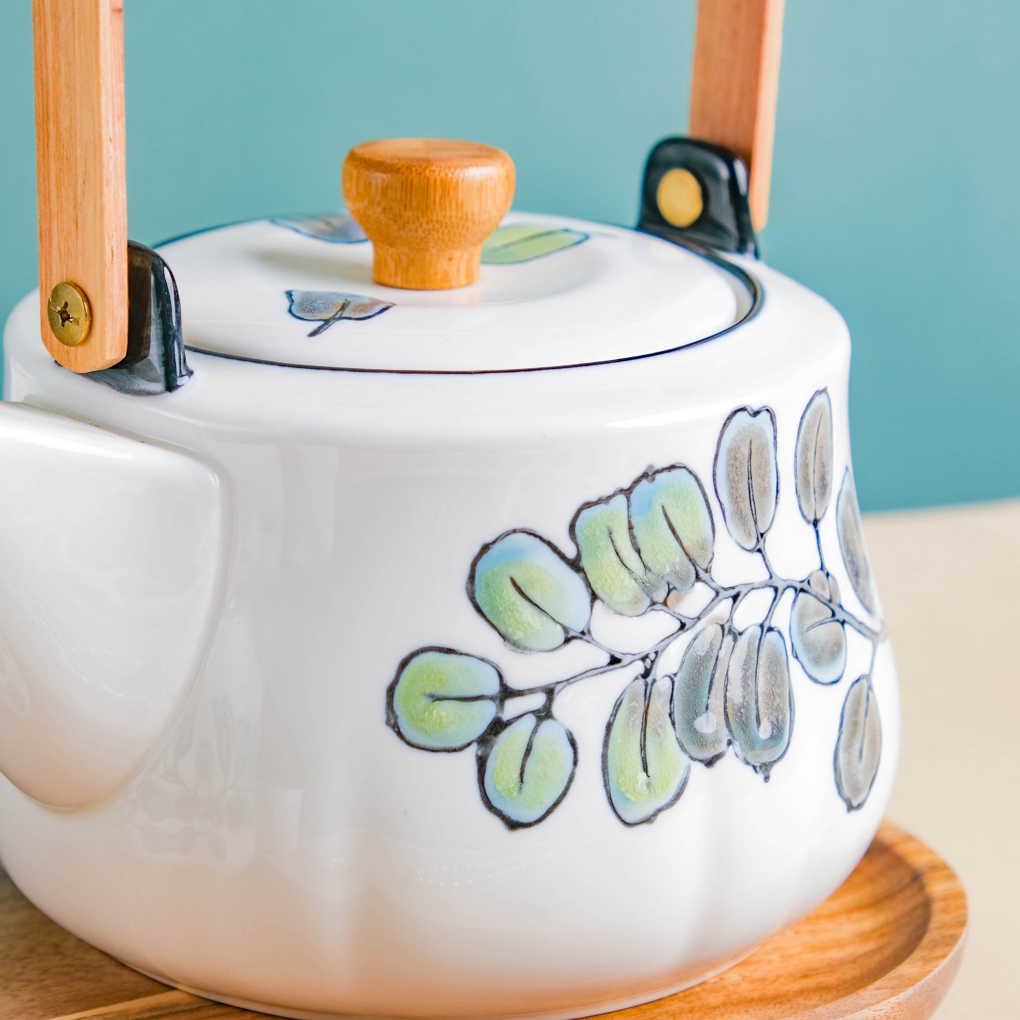 Aspen Leaves Tea Set With Wooden Tray Online - Premium Tea Set | Nestasia