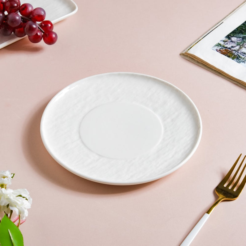 Frore Textured Round Appetiser Plate White Small 7 Inch - Serving plate, snack plate, dessert plate | Plates for dining & home decor