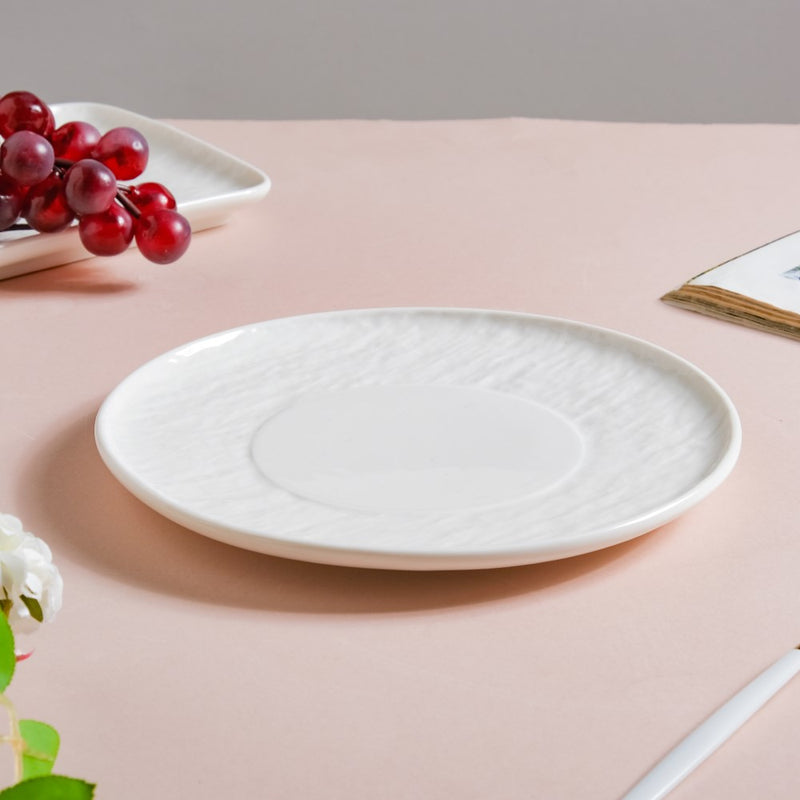 Frore Textured Round Appetiser Plate White Small 7 Inch - Serving plate, snack plate, dessert plate | Plates for dining & home decor