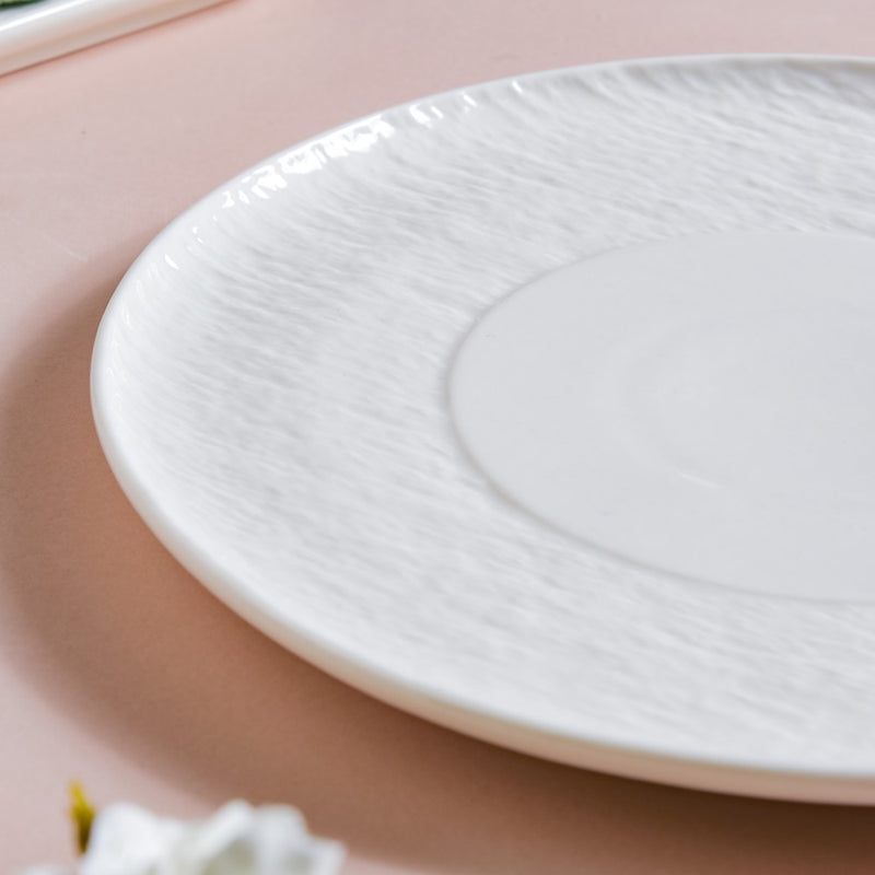 Frore Textured Round Ceramic Appetiser Plate White Large 8.5 Inch - Serving plate, snack plate, dessert plate | Plates for dining & home decor