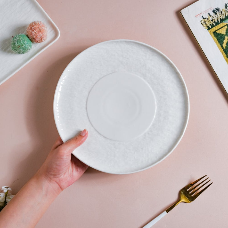 Frore Textured Round Ceramic Appetiser Plate White Large 8.5 Inch - Serving plate, snack plate, dessert plate | Plates for dining & home decor