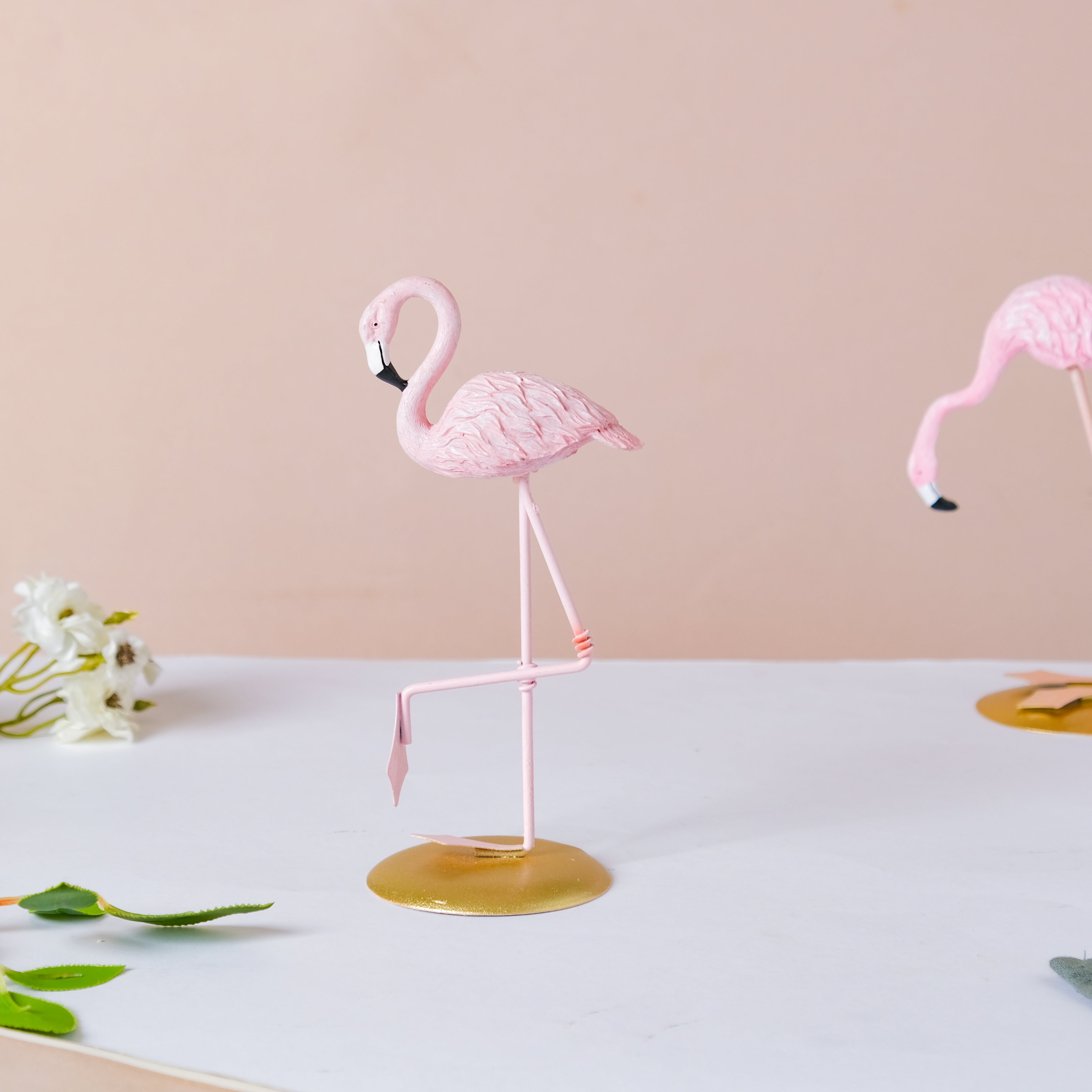 Home Décor - Pink Flamingo For Simple Décor |Nestasia