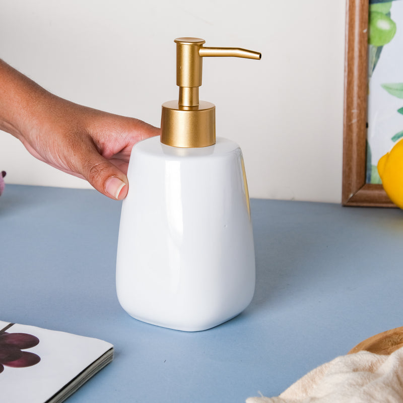 White Fancy Lotion Pump Bottle