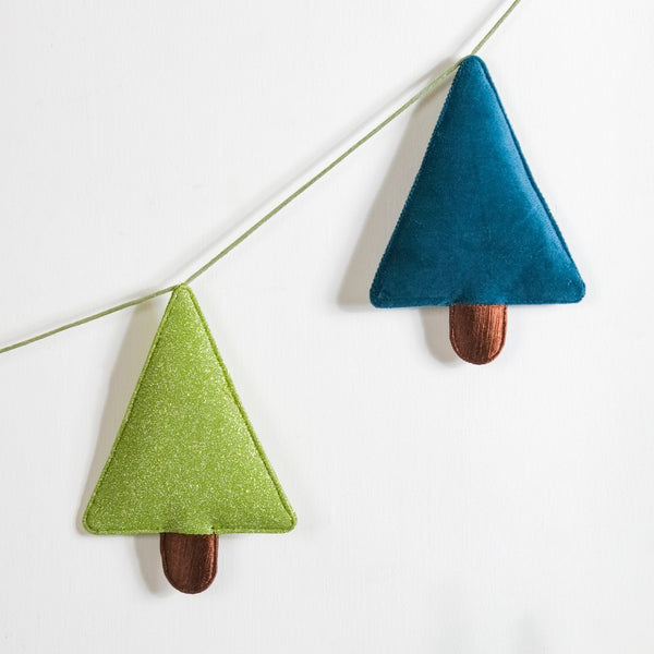 Christmas Trees Bunting 98 Inch