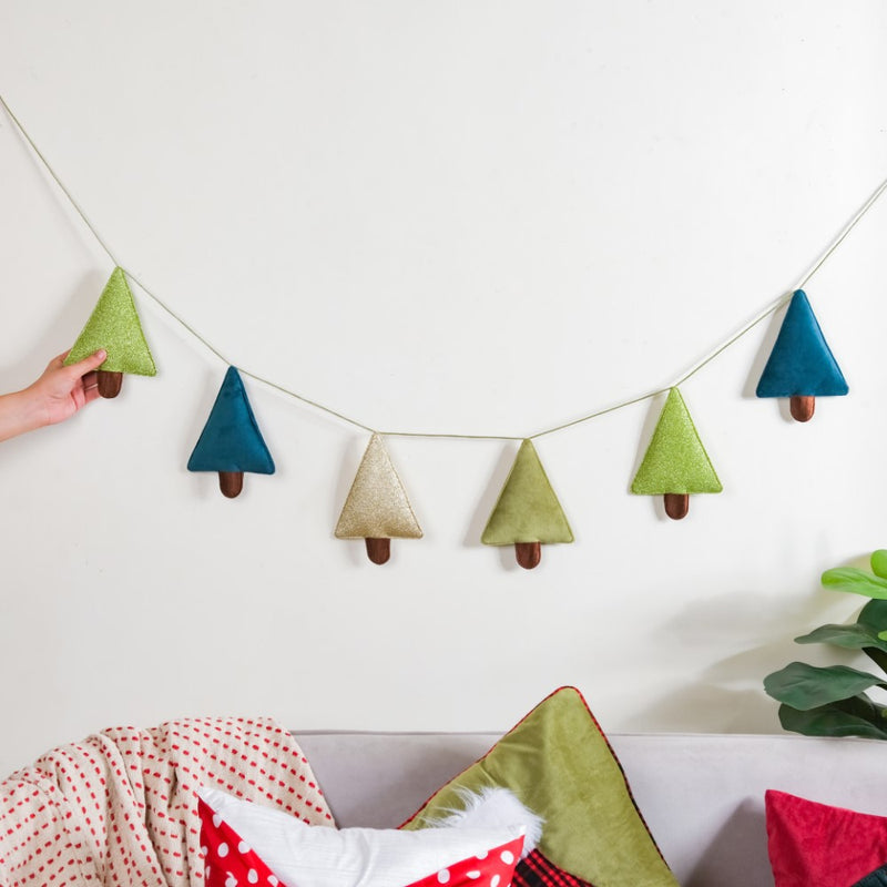 Christmas Trees Bunting 98 Inch - Christmas bunting for wall decoration | Living room decoration items, party decor