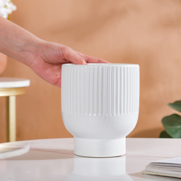 Nordic Ribbed Ceramic White Vase With Stand - Flower vase for home decor, office and gifting | Home decoration items