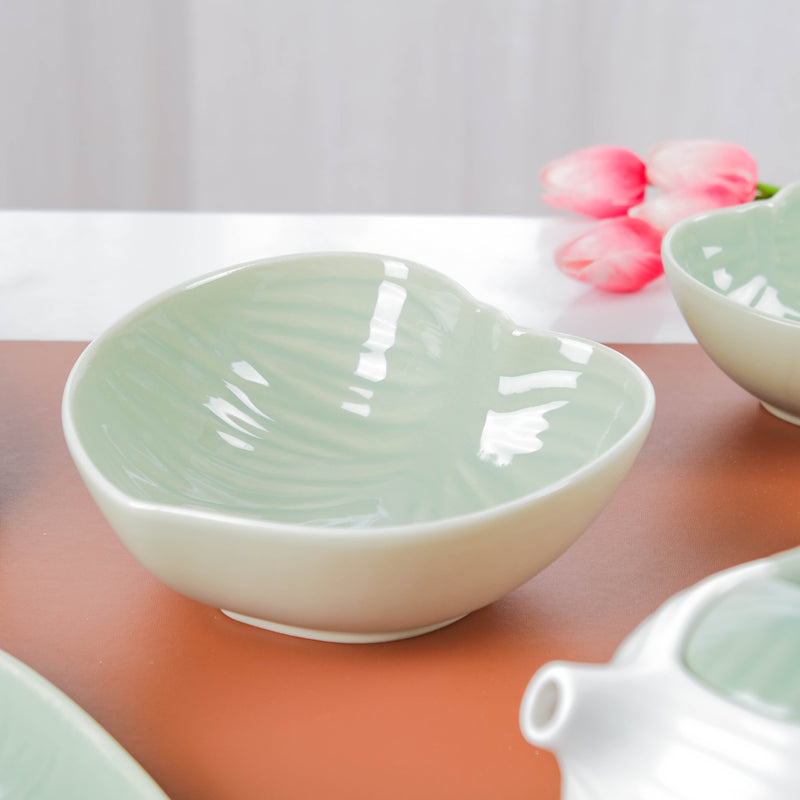 Taro Leaf Snack Bowl Large 6.5 Inch 700 ml - Bowl, ceramic bowl, serving bowls, noodle bowl, salad bowls, bowl for snacks, large serving bowl | Bowls for dining table & home decor