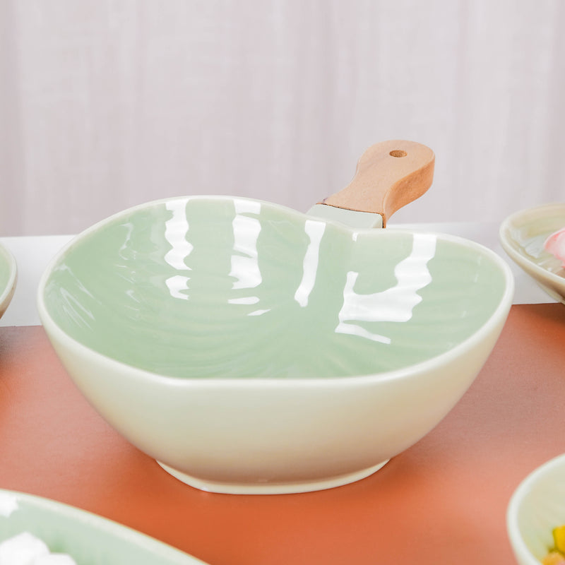 Taro Leaf Bowl With Handle Serving Bowl 8.5 Inch - Serving bowls, noodle bowl, snack bowl, popcorn bowls | Bowls for dining & home decor