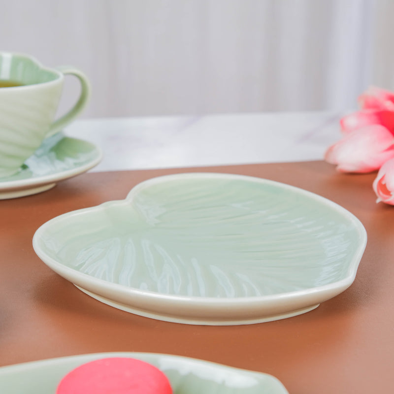 Taro Leaf Small Snack Plate 7 Inch - Serving plate, snack plate, dessert plate | Plates for dining & home decor
