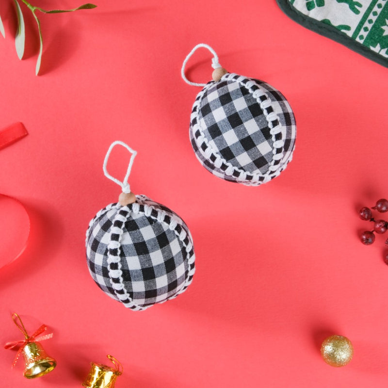 Plaid Christmas Ball Ornament Set Of 2 - Showpiece | Home decor item | Room decoration item