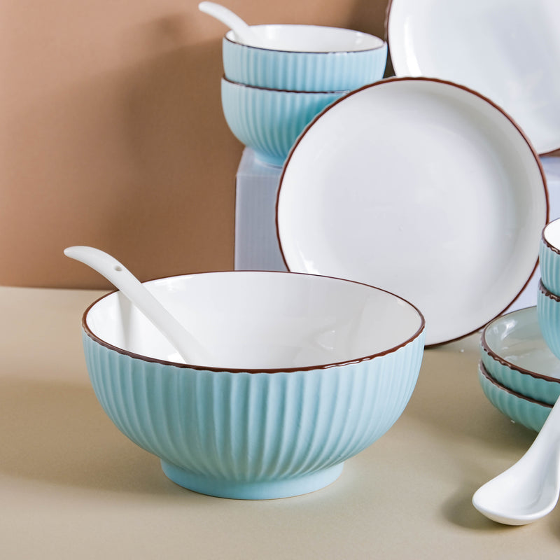 Azure 18 Piece Soup Salad Set For 4