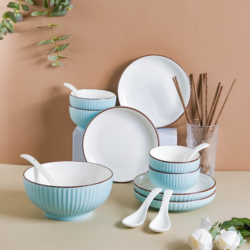 Azure 18 Piece Soup Salad Set For 4