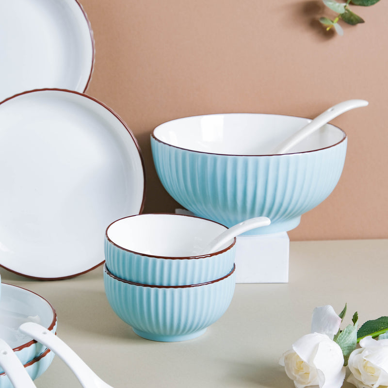 Azure 18 Piece Soup Salad Set For 4