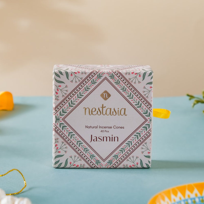 Marathi Wedding Gift Hamper Set Of 8