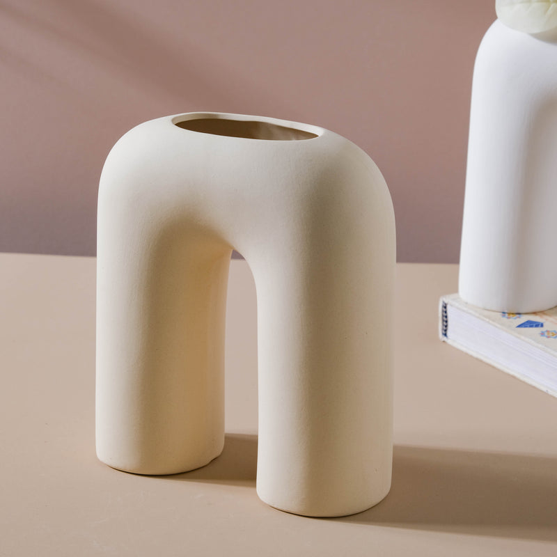 U-shaped Vase - Flower vase for home decor, office and gifting | Home decoration items