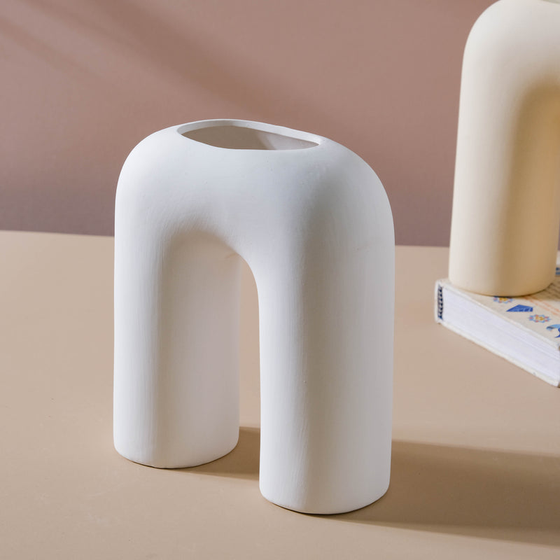 U-shaped Vase - Flower vase for home decor, office and gifting | Home decoration items