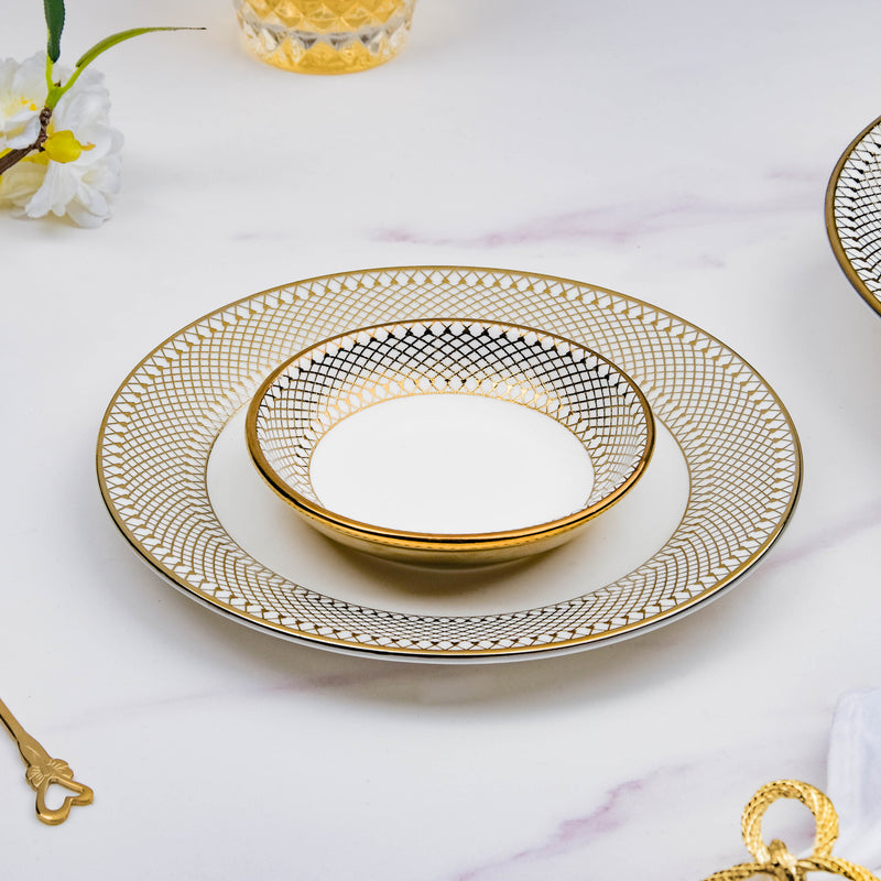 Aurelea Dessert Plate - Serving plate, small plate, snacks plates | Plates for dining table & home decor