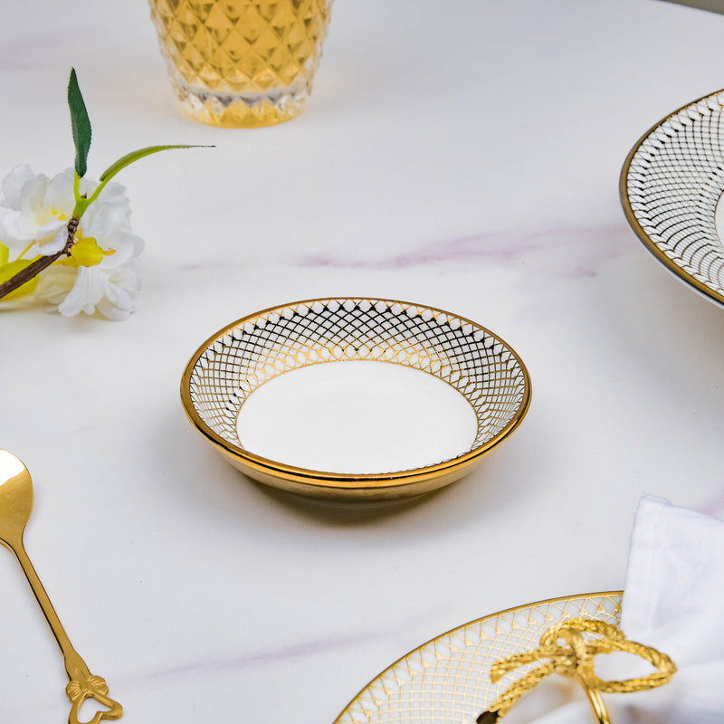 Aurelea Dessert Plate - Serving plate, small plate, snacks plates | Plates for dining table & home decor