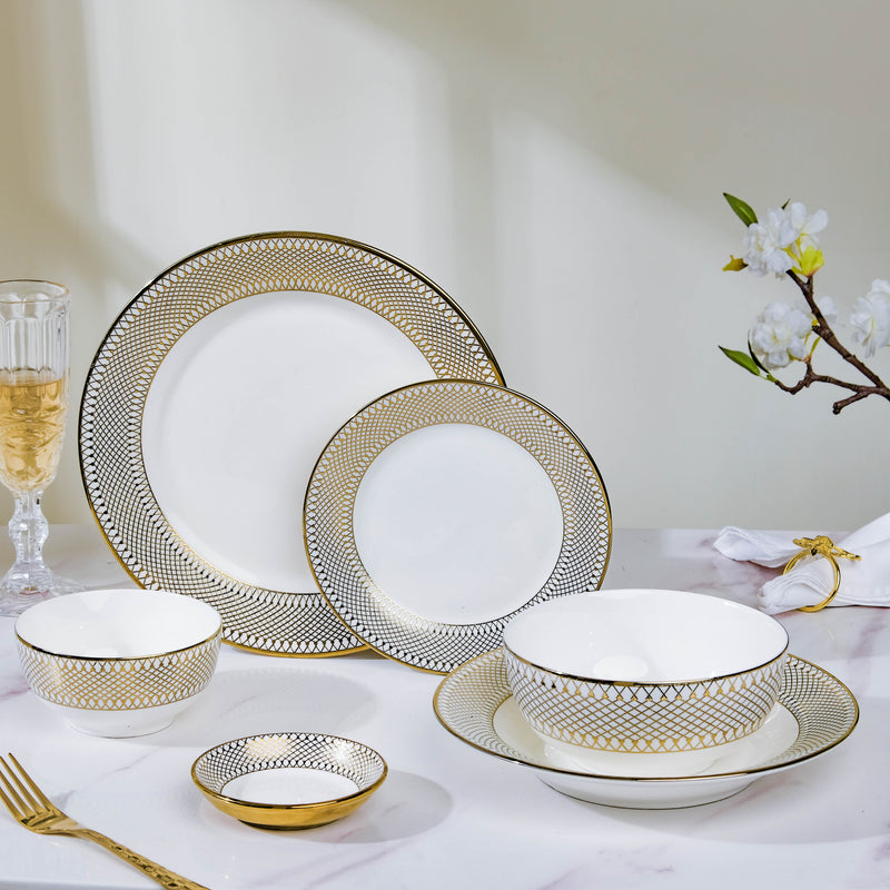 Aurelea Dessert Plate - Serving plate, small plate, snacks plates | Plates for dining table & home decor