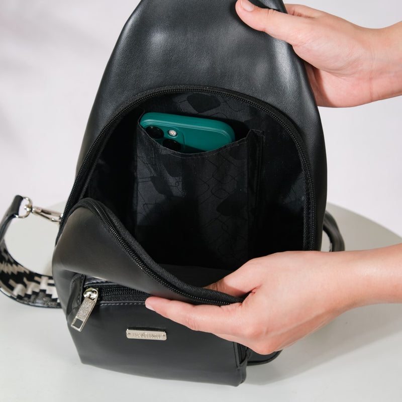 Mono Shoulder Crossbody Sling Bag Black