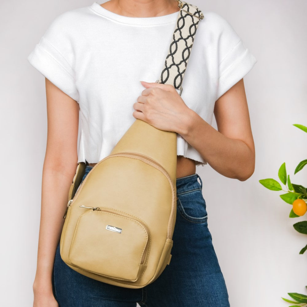 Wooum Water Resistant Material Sling Bag/One Side Bag/Shoulder Bag/Messenger  Bag/Office Messenger Bag/Travel Side Bag with 14.1 Inch Laptop Compartment  - (Black) : Amazon.in: Computers & Accessories