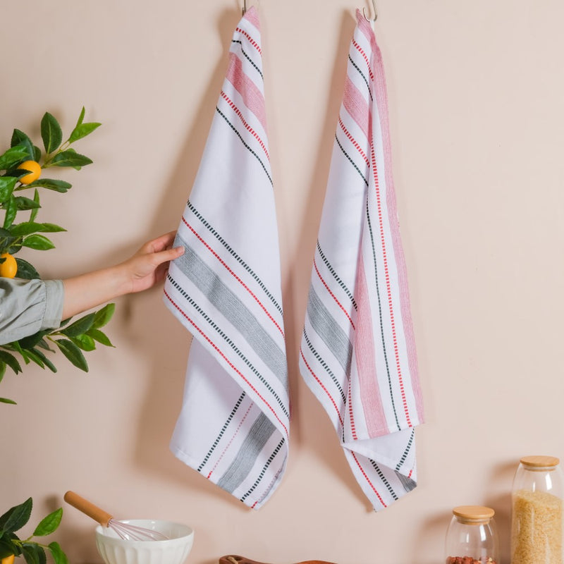 Red And Green Patterned Cleaning Towel Set Of 2