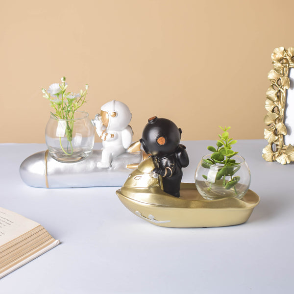 Black Astronaut Diver Glass Vase - Showpiece | Home decor item | Room decoration item