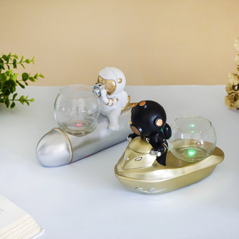 White Astronaut Diver Glass Vase - Showpiece | Home decor item | Room decoration item