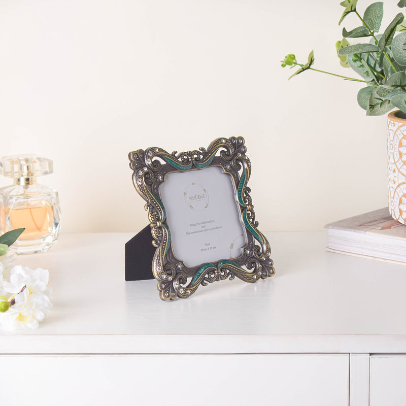Memorabilia Photo Frame Small - Picture frames and photo frames online | Home decoration items