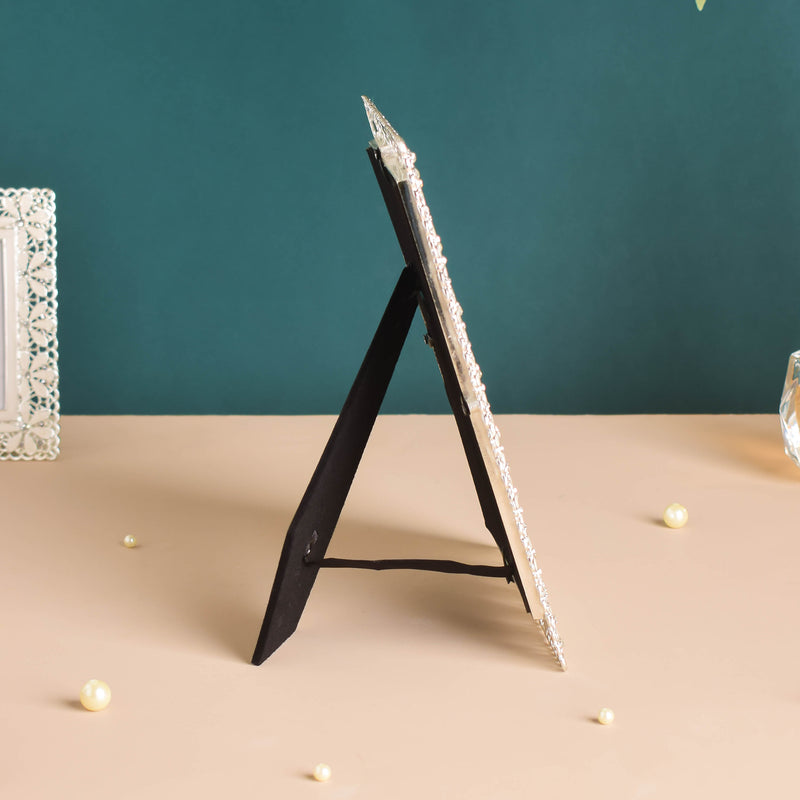 Daisy Photo Frame Large - Picture frames and photo frames online | Room decoration items