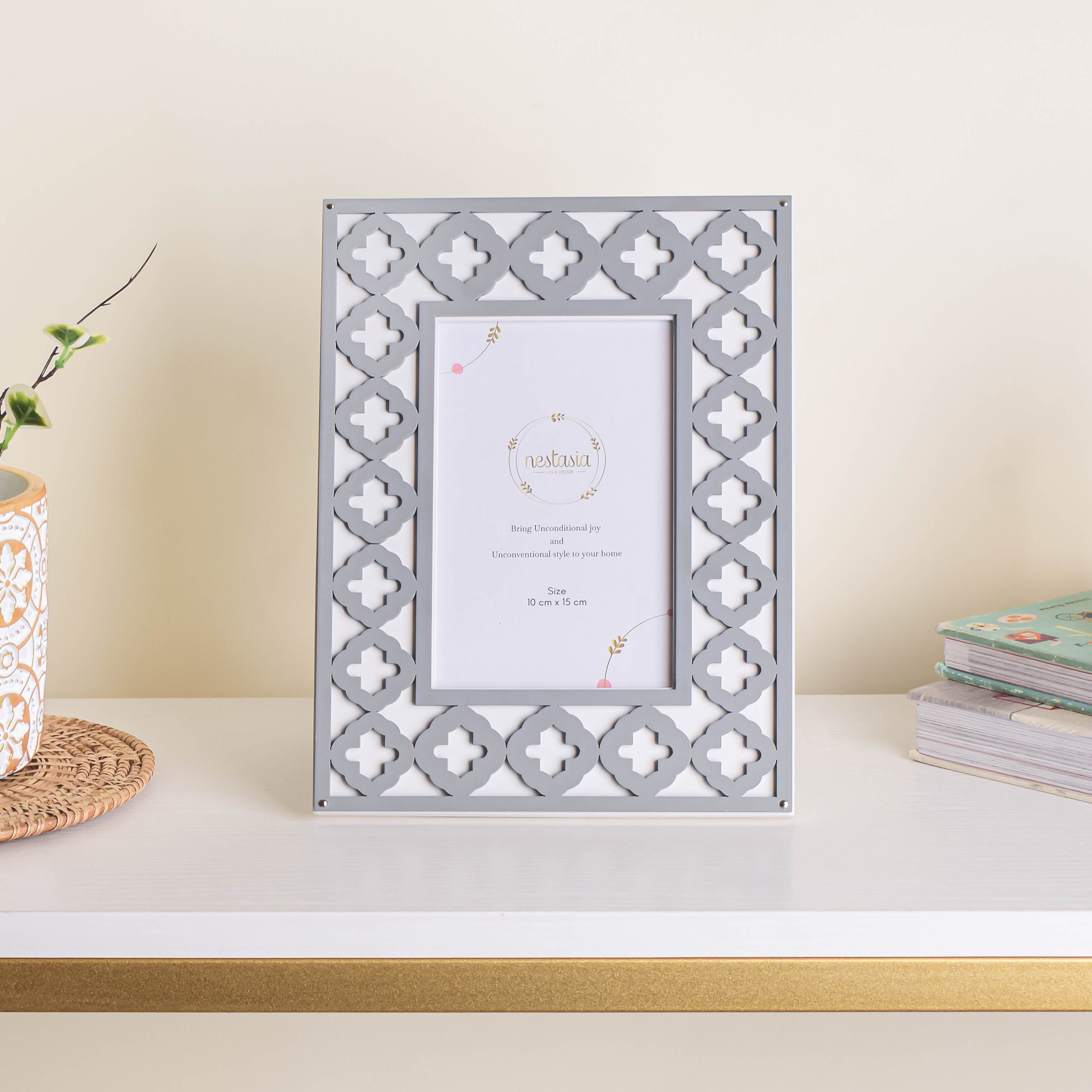 Geometric Pattern Photo Frame Online - Premium Photo Frame | Nestasia