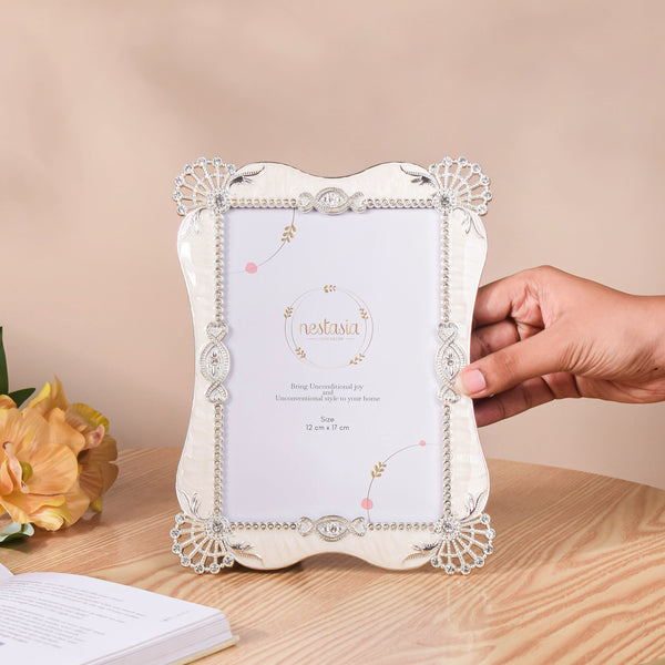 Flower Crown Photo Frame - Picture frames and photo frames online | Room decoration items