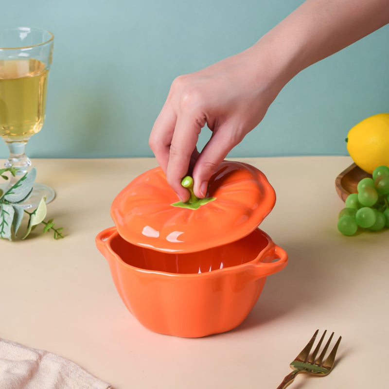 Quirky Pumpkin Bowl With Lid Orange 350 ml - Ceramic bowl, Serving bowl with lid, ceramic bowls with lids, snack bowls, bowl with handle | Bowls for dining table & home decor