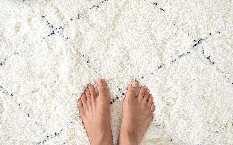 BRAD criss cross fringe rug (S) - Off-White