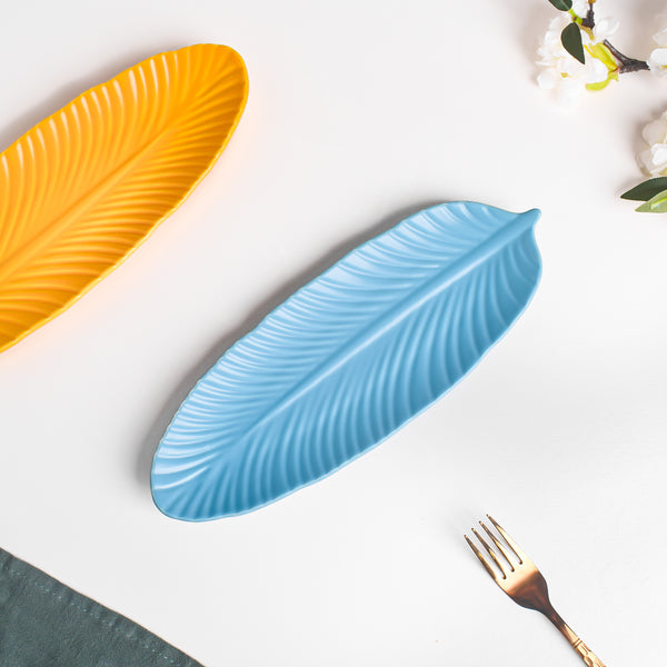 Blue Muffin Leaf Platter - Ceramic platter, serving platter, fruit platter | Plates for dining table & home decor