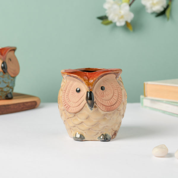 White Owl Ceramic Planter With Wooden Coaster - Indoor planters and flower pots | Home decor items