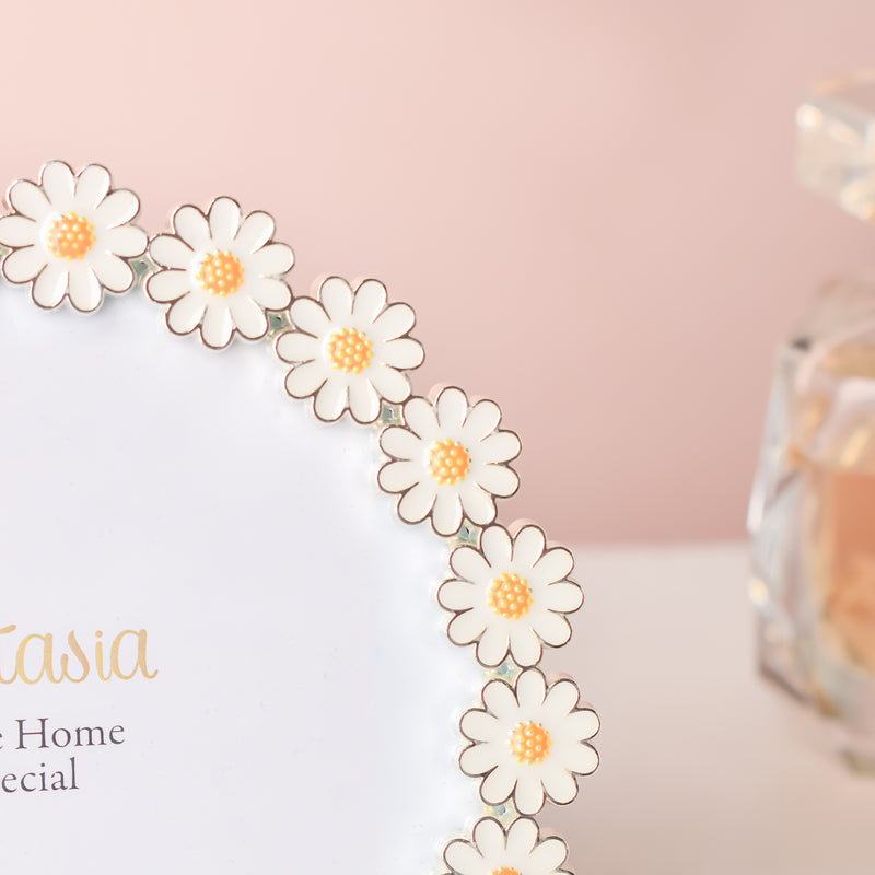 Sweet Daisy Round Photo Frame 5 Inch - Picture frames and photo frames online | Home decor online