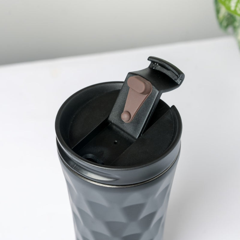 Double Walled Travel Tumbler Black With Flip Lid 500ml- Sippers, sipping cup, travel mug | Sippers for Travelling & Home decor