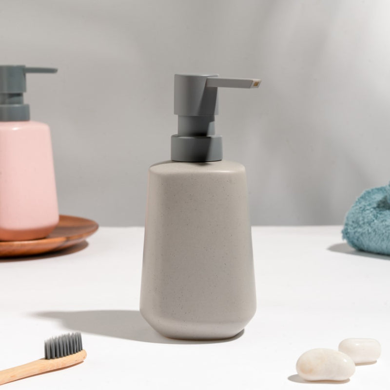 Modern Bathroom Accessory