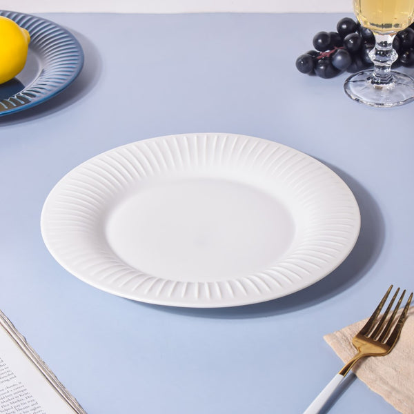 Royal Snack Plate Matte White Small 8.5 Inch - Serving plate, snack plate, dessert plate | Plates for dining & home decor