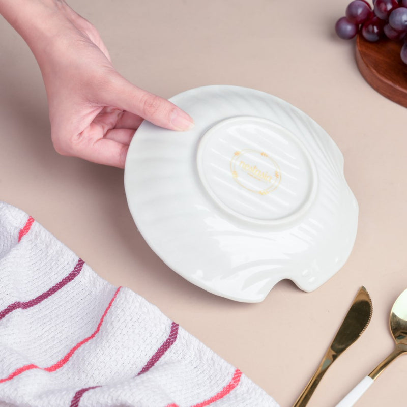 Classic Ceramic Sea Shell Snack Plate White - Serving plate, snack plate, dessert plate | Plates for dining & home decor
