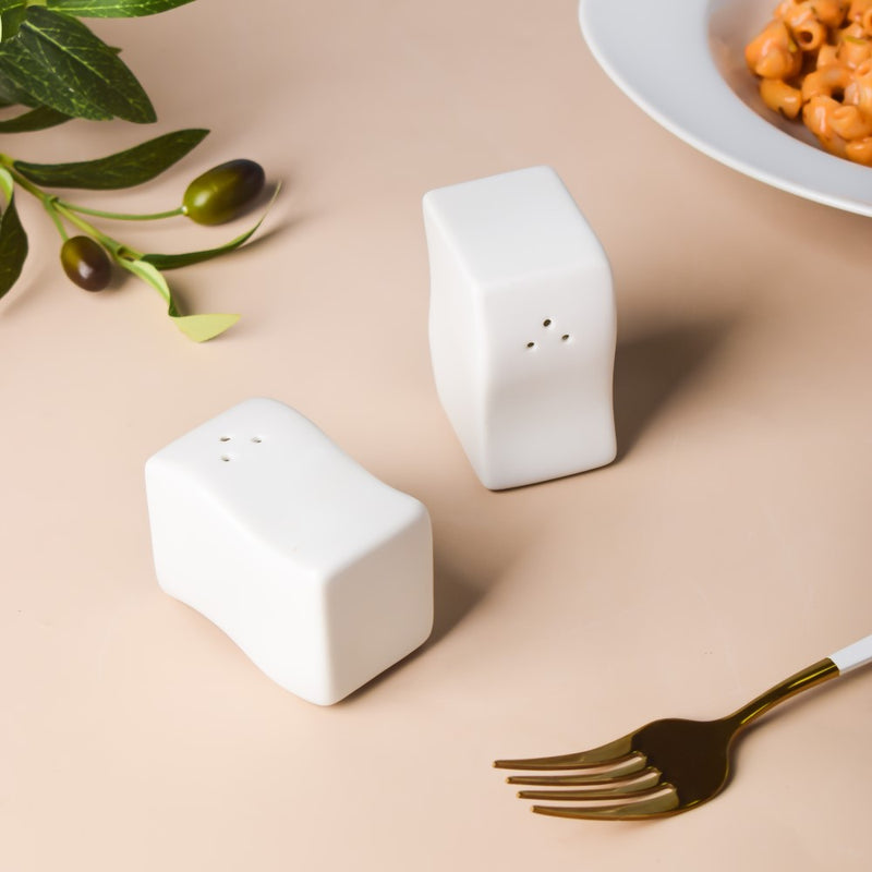 Wavy Ceramic Salt And Pepper Shakers Set White - Kitchen Tool