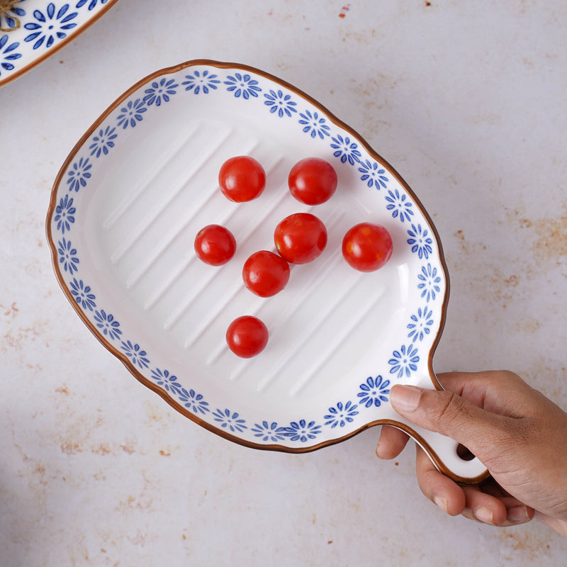 Daisy Plate with Handle - Baking Dish