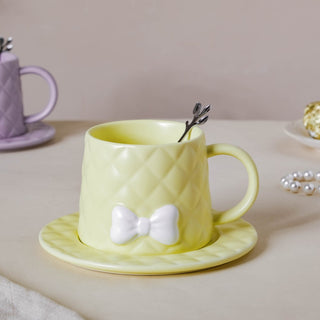 Textured Bow Cup With Plate