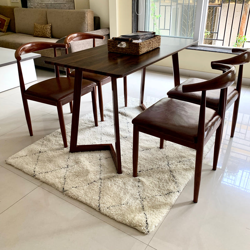 BRAD criss cross fringe rug (M) - Off-White - Nestasia Home Decor