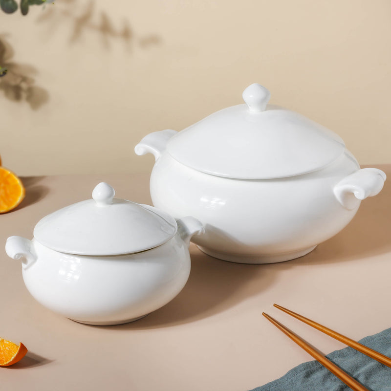Serena Pearly White Serving Bowl With Lid Small 1 L - Serving bowl with lid, ceramic bowls with lids, noodle bowl, oven bowl, soup bowl with handle | Bowls for dining table & home decor