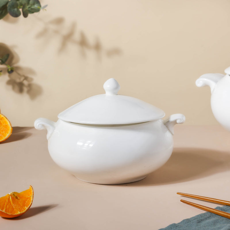 Serena Pearly White Serving Bowl With Lid Small 1 L - Serving bowl with lid, ceramic bowls with lids, noodle bowl, oven bowl, soup bowl with handle | Bowls for dining table & home decor