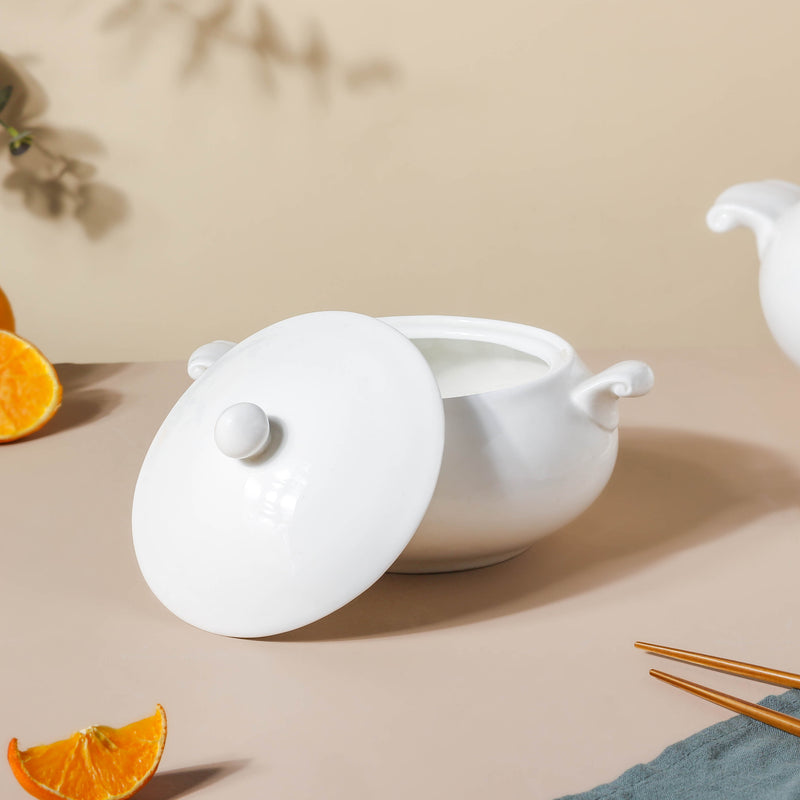 Serena Pearly White Serving Bowl With Lid Small 1 L - Serving bowl with lid, ceramic bowls with lids, noodle bowl, oven bowl, soup bowl with handle | Bowls for dining table & home decor