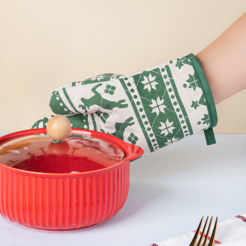 Festive Christmas Oven Mitt And Mat Green Set Of 2