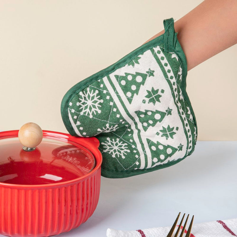 Festive Christmas Oven Mitt And Mat Green Set Of 2